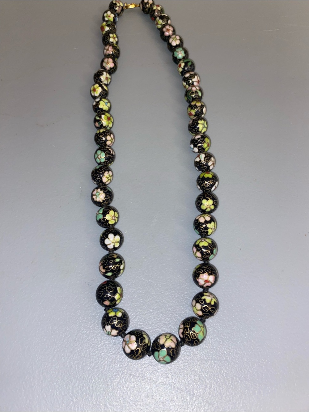 Vintage 1940s Cloisonné Black Ball Chain Knotted. Beautiful 🤩 - Picture 15 of 16